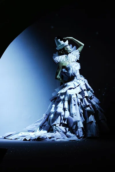 Look 37